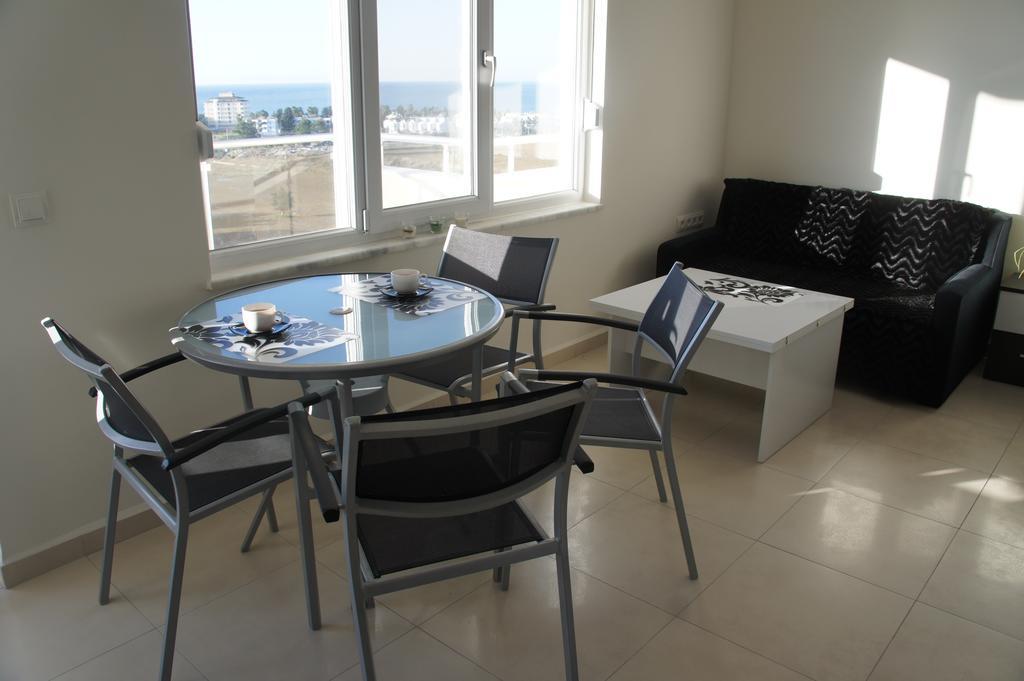 Апартаменты Sea View Studio In Orion Garden Авсаллар Номер фото